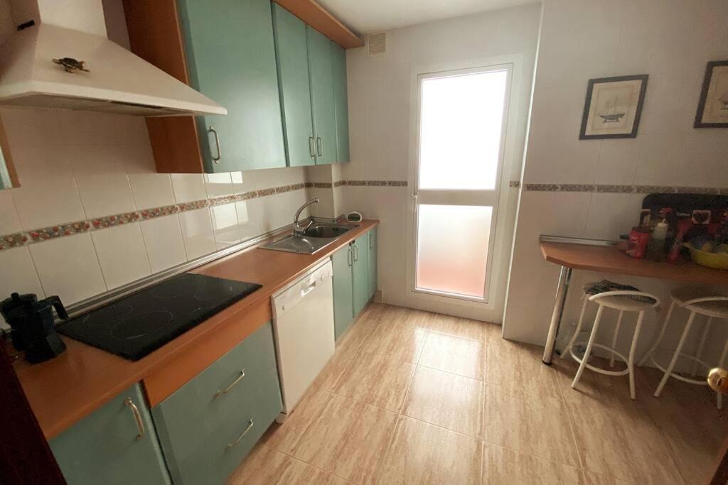 Apartamento A Unos Pasos De La Playa Рота Екстериор снимка