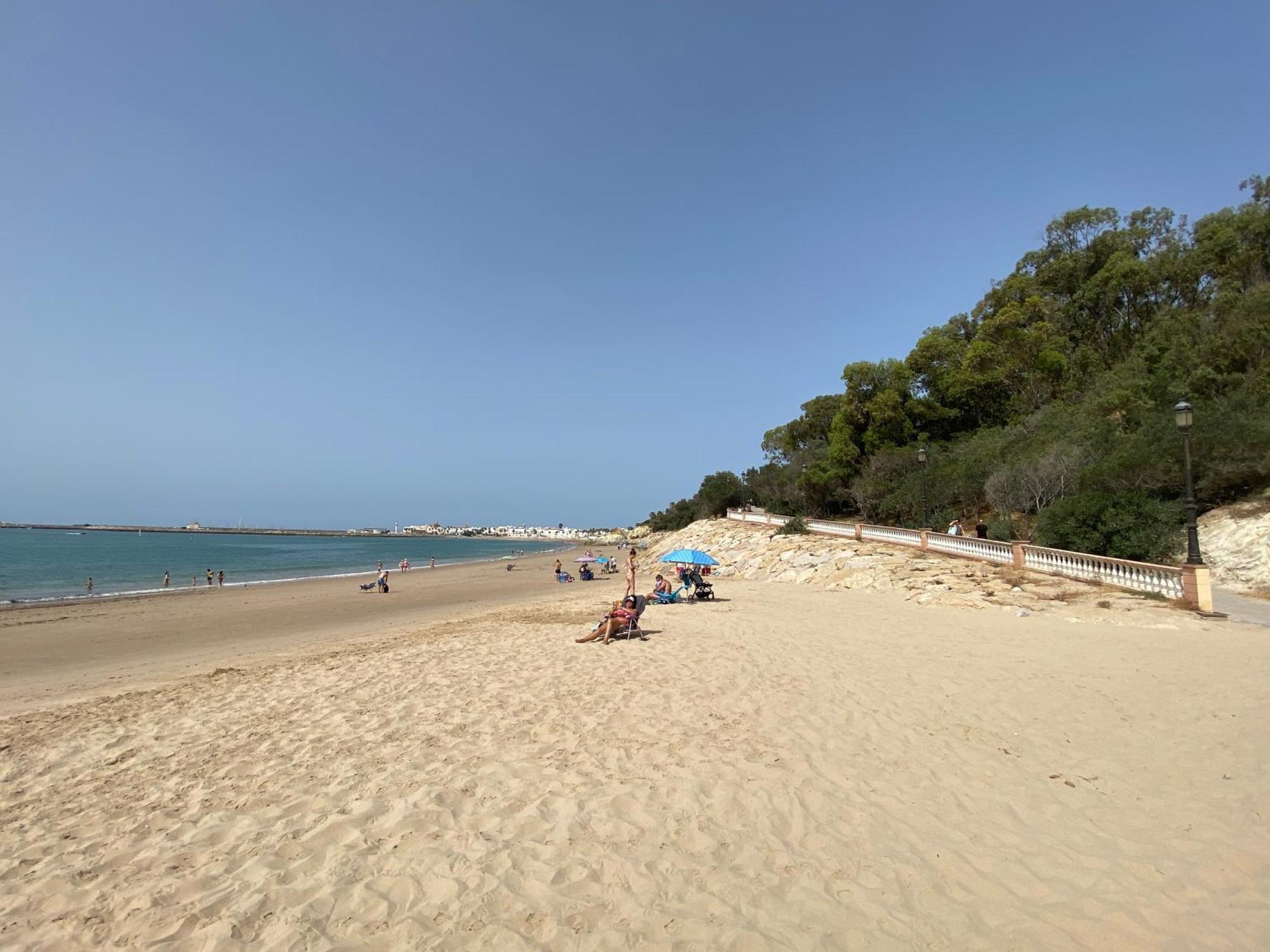 Apartamento A Unos Pasos De La Playa Рота Екстериор снимка